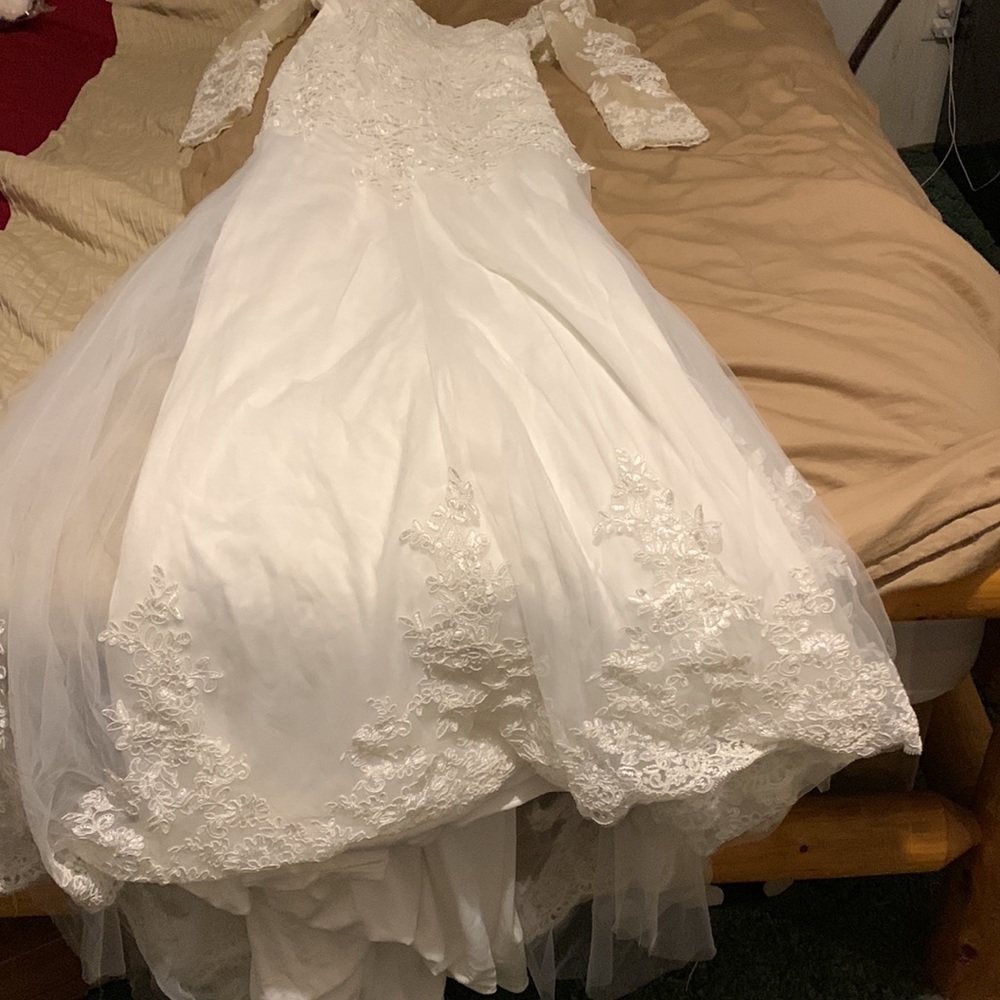 Wedding dress